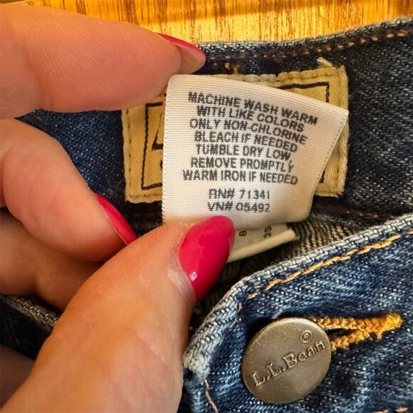 L.L. Bean Women's Relaxed Fit Jeans Size 14M/T Blue Denim Medium Wash - Picture 4 of 4
